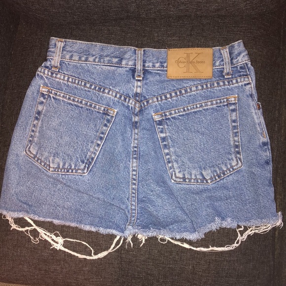 Calvin Klein cutoff denim shorts - Picture 2 of 2